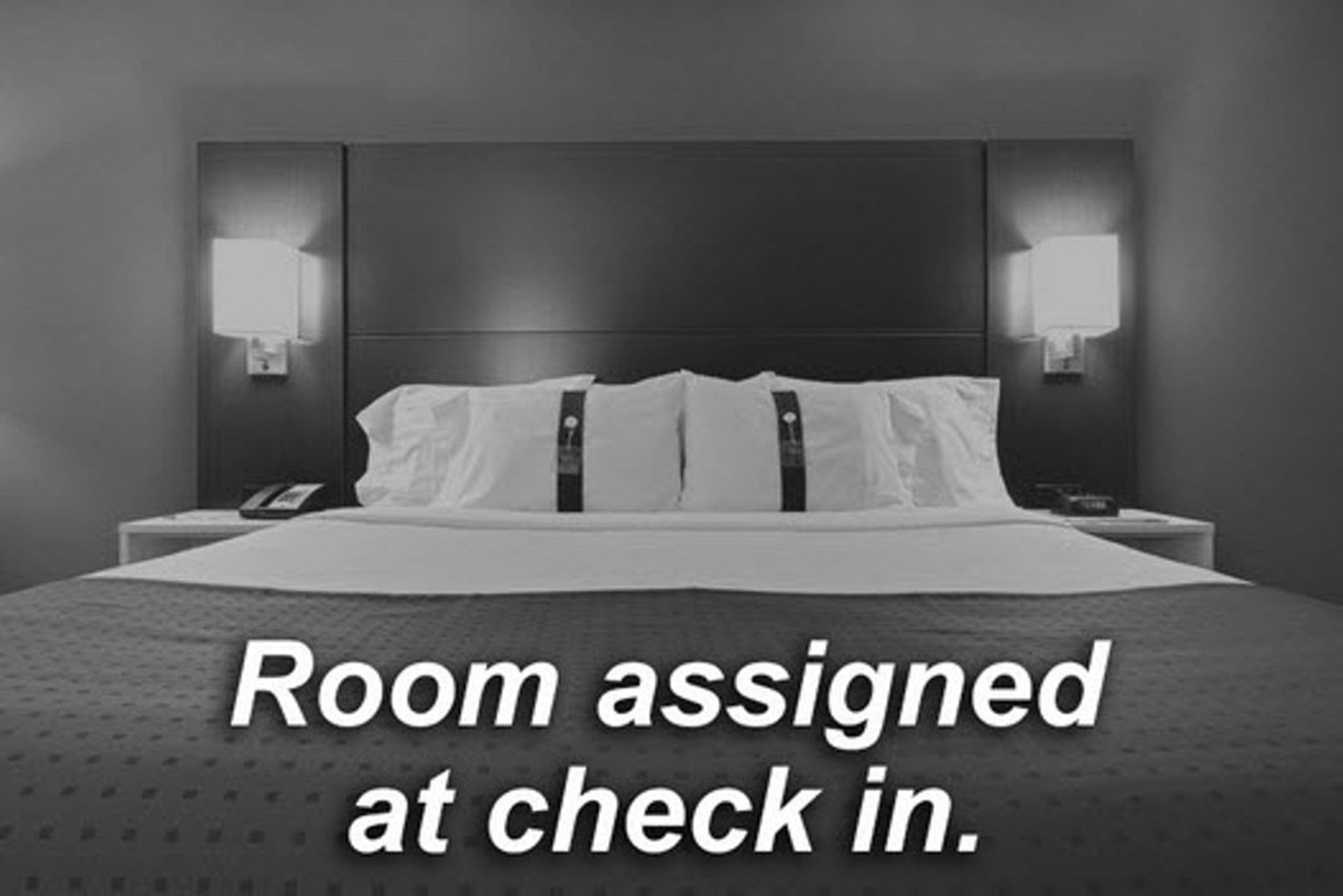 Holiday Inn Express & Suites By Ihg Altoona, An Ihg Hotel Zewnętrze zdjęcie